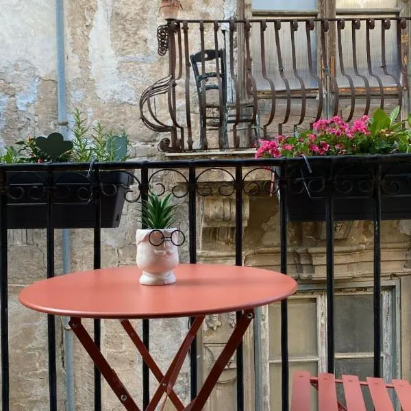 GRETA'S APARTMENT DISCESA DELLE CAPRE, hotel in Palermo