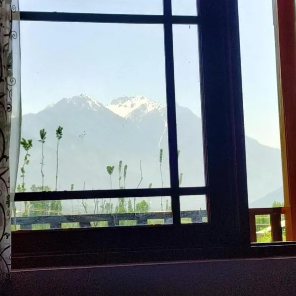 The Other House Srinagar, hotel v destinaci Šrínagar