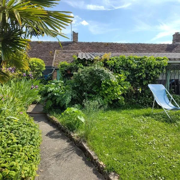 Rosemary Cottage, hotel in Bray-sur-Seine