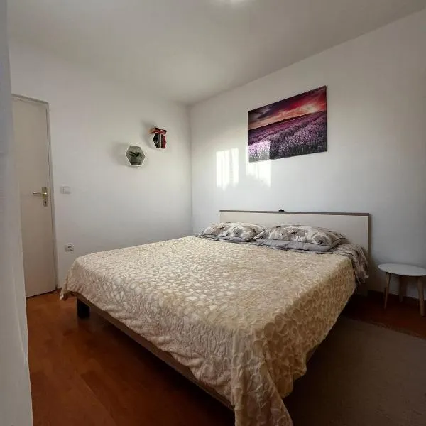 Apartman Mimi - Pula airport, hotell sihtkohas Pula