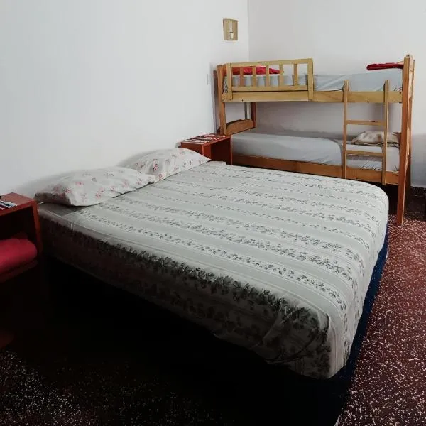 Jasy Hospedaje, hotel di Piribebuy