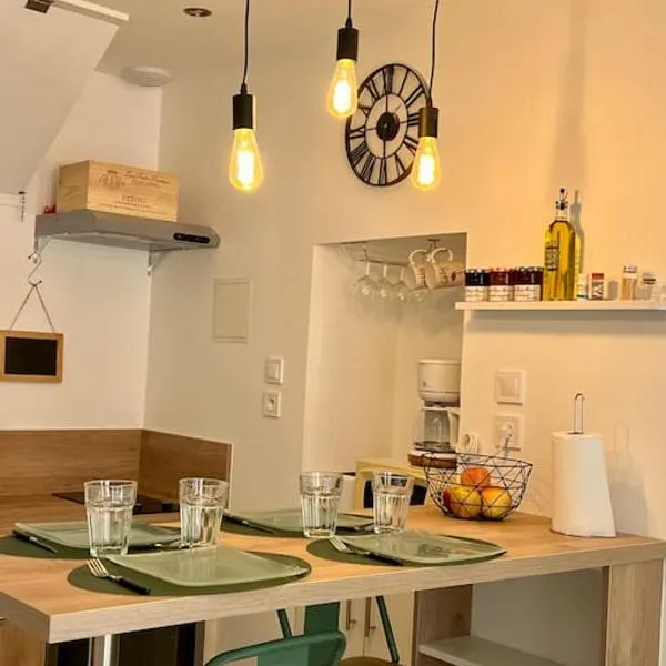 Charmante maison de village, hotel a Peyriac-de-Mer