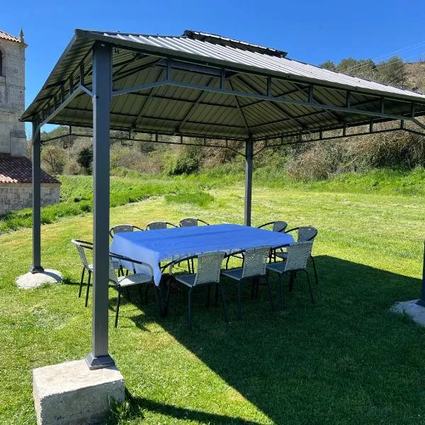 El Pecu Casa Rural Starfamiliar, hotel i Bustillo del Páramo