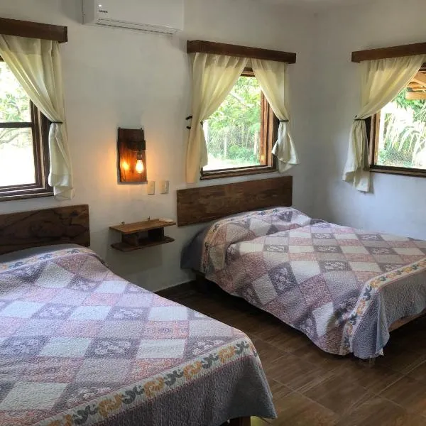 Cabañas 5 minutos de playa AC y estacionamiento, hotell i Gutiérrez Zamora