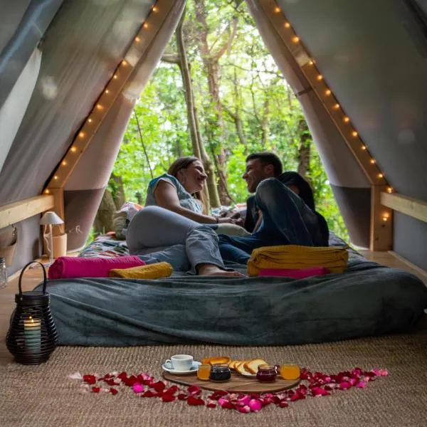 Tenda Tipì Glamping Verde Mare by SMART-HOME, hótel í Genúu