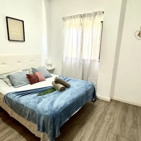 Nacar Golden Sand Beach By Deihu Experiences, hotel in Los Cristianos