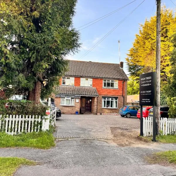 High Trees Guest House Gatwick, hotel a Hookwood