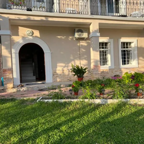 Garden Villa Guni, hotell sihtkohas Krujë