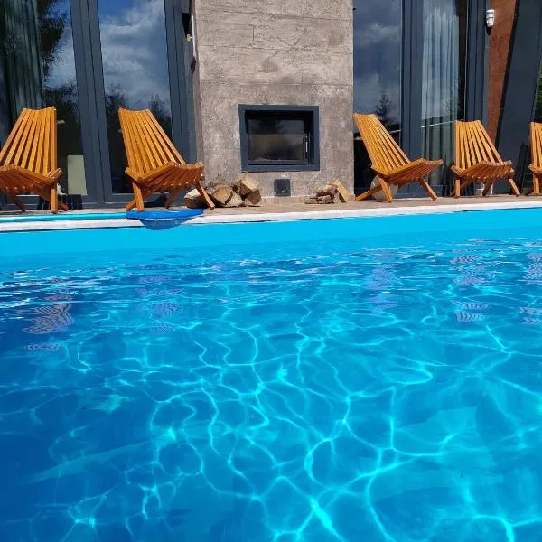 Orange Villa with private pool, hotel v destinaci Ilidža