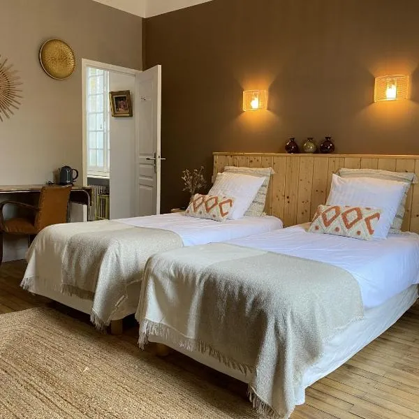 Le 14 St Michel, hotel v destinaci Josselin