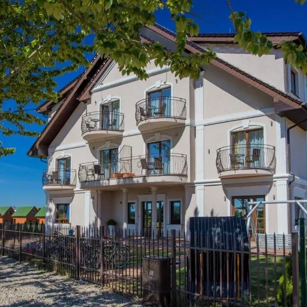 Dom Wczasowy Korona, hotel v destinaci Rewal