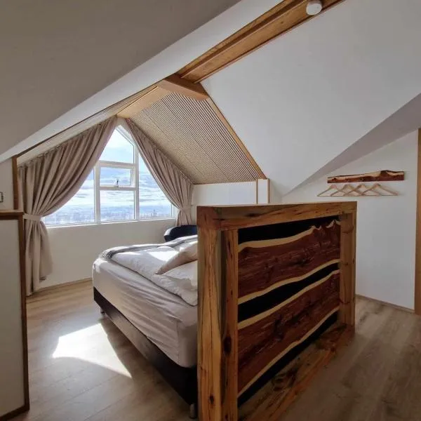 Svansholl Apartments, hotel v destinaci Laugarholl