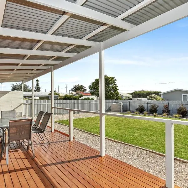 Sa Holiday House 'dunes Views On Simpson', hotel in Goolwa
