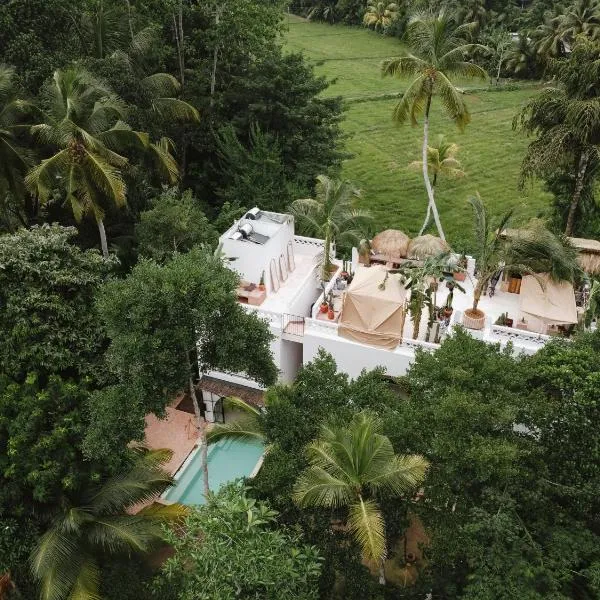 Black Honey, hotel in Ahangama