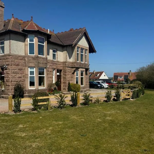 St Olaf Golf Hotel, hotell i Cruden Bay