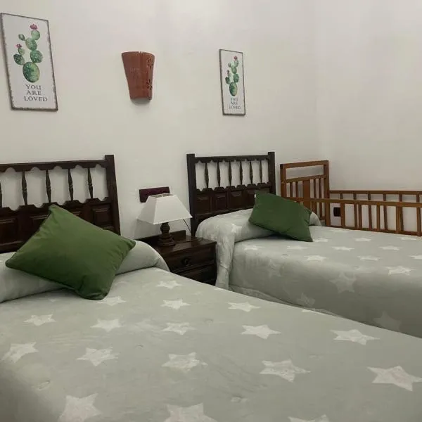 La magnolia, hotel v destinácii La Puerta de Segura