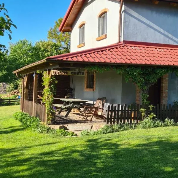 "Dolina szczęścia" Kartkowo, hotel in Czarna Dąbrówka