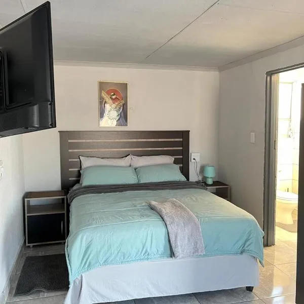 Exodus Guesthouse, hotel v destinaci Driekop