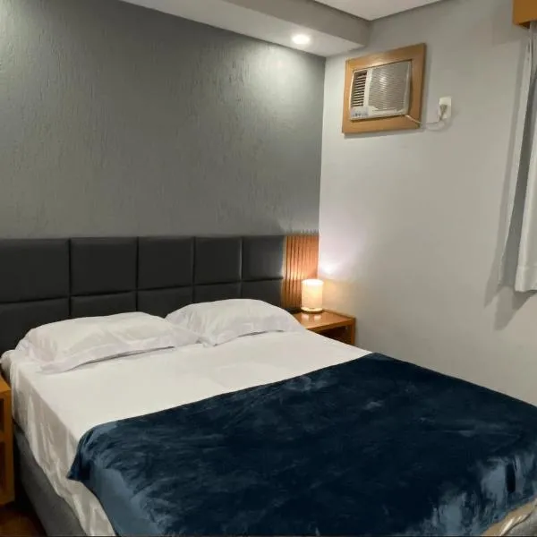 Flat confortável com recepção 24h e vaga de garagem, hotel in São Paulo