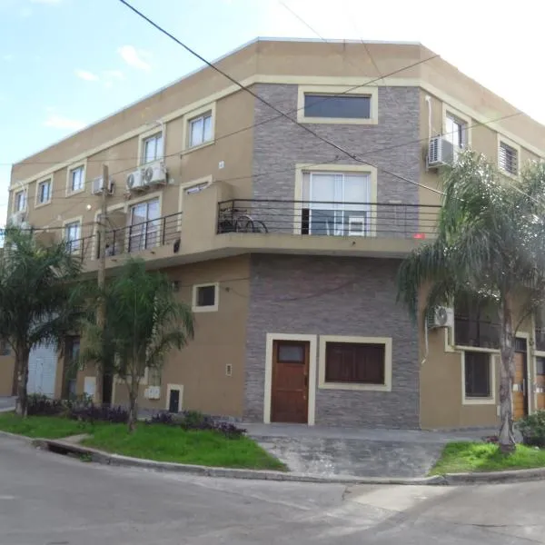 ANA RENT BALLESTER, hotel in Villa Ballester