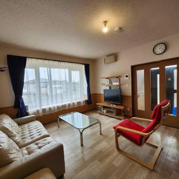 蒼い家温泉付貸別荘Cozy Blue House Onsen Hot Spring, hotel v destinaci Shikyū