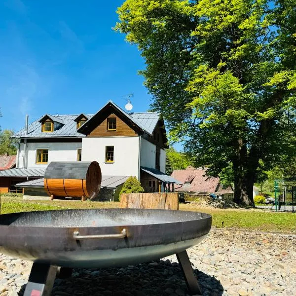 Apartmán na sjezdovce, מלון בSedloňov