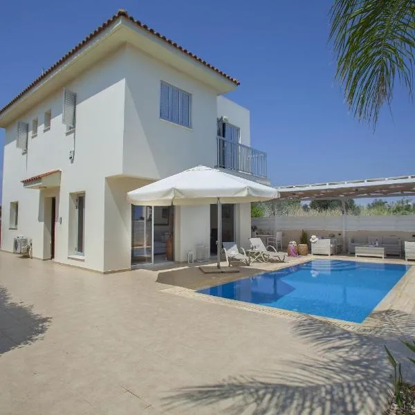 Villa Posidonas 3, hotel en Protaras
