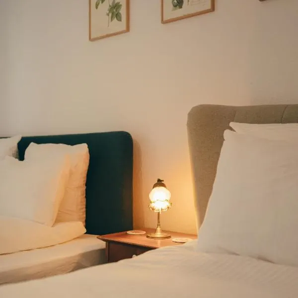 Cozy Garden Rooms, hotel v destinácii Chevilly-Larue
