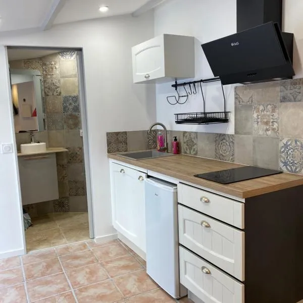 Appartement au cœur du village, hotel a Mondragon