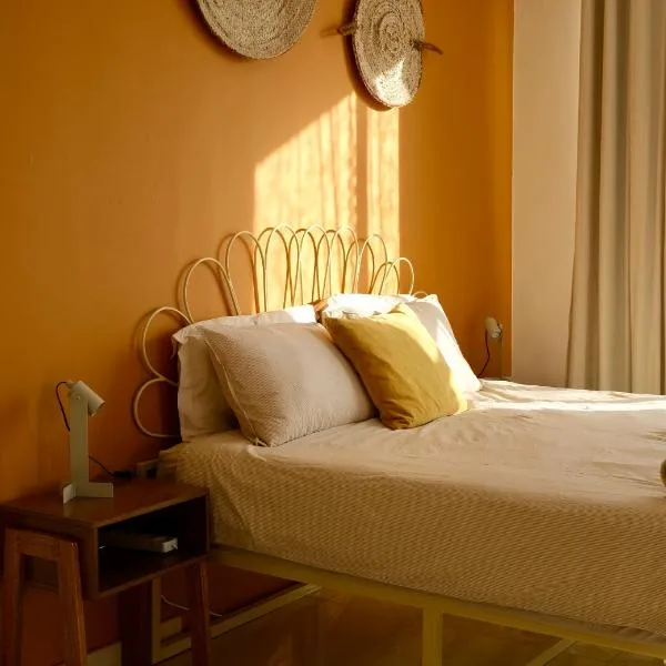Al Rawnaq Studio, hotel in Al Ḩamrāʼ