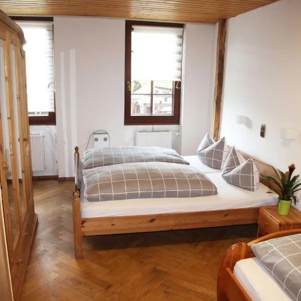 Hotel Zur Krone, hotel v destinaci Lorch am Rhein