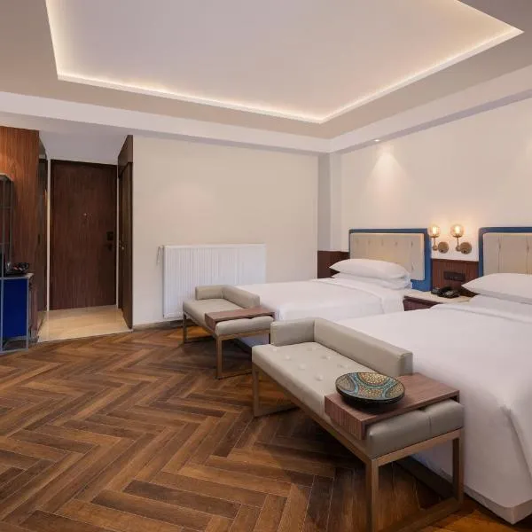 Four Points by Sheraton Sonmarg Resort, hotel di Sonamarg