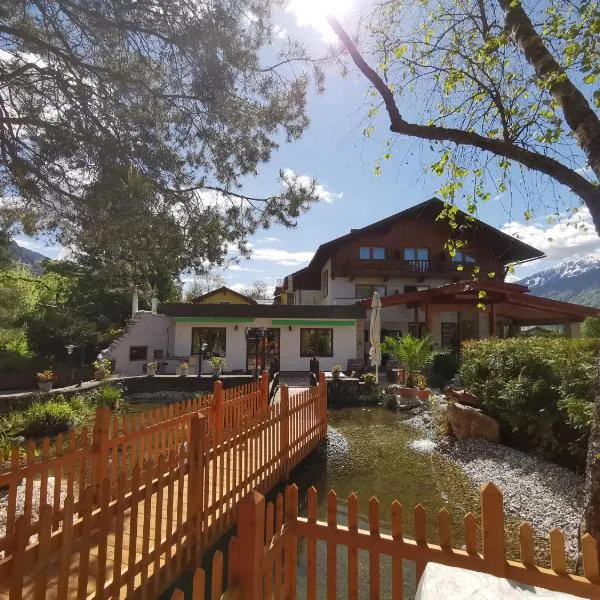 Hotel Kärntnerhof & SeeBlick Suiten, hotel em Presseggersee