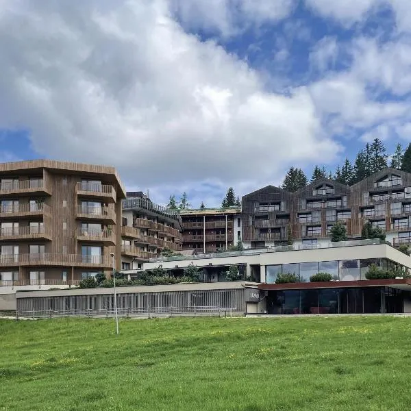 Hotel Cristal, hótel í Obereggen