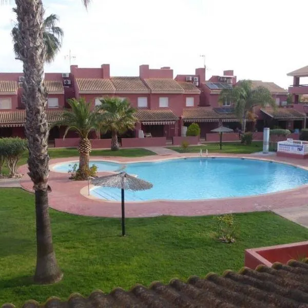 Casa Atalanta - huis met zwembad in Albatros 2, hotel in Mar de Cristal