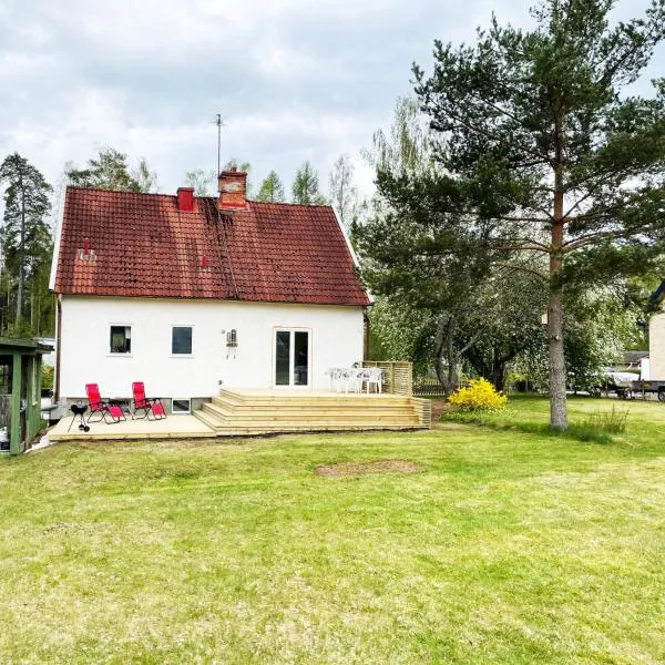 Villa with 4 bed rooms with internet in Vimmerby, hotel v destinaci Gullringen