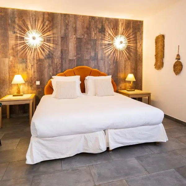 Hôtel de la Brière et Restaurant Les Krapados, hotel v destinaci Saint-Lyphard