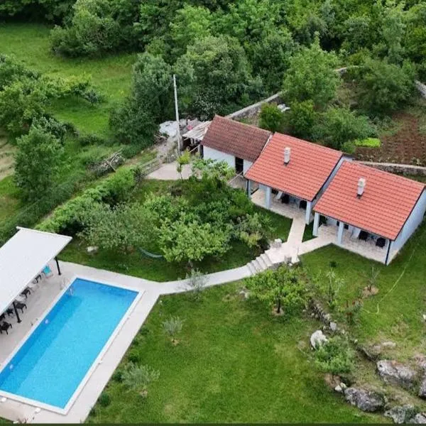 Rustic village, hotel v destinaci Rijeka Crnojevića
