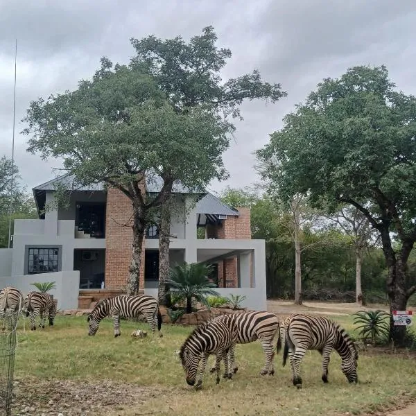 Tswenyane Kruger Riverview Apartment 1&2, hotel in Marloth Park