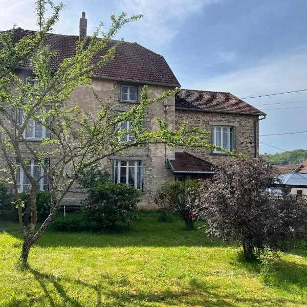 La BOCQUILLONNE, hotel in Chargey-lès-Port