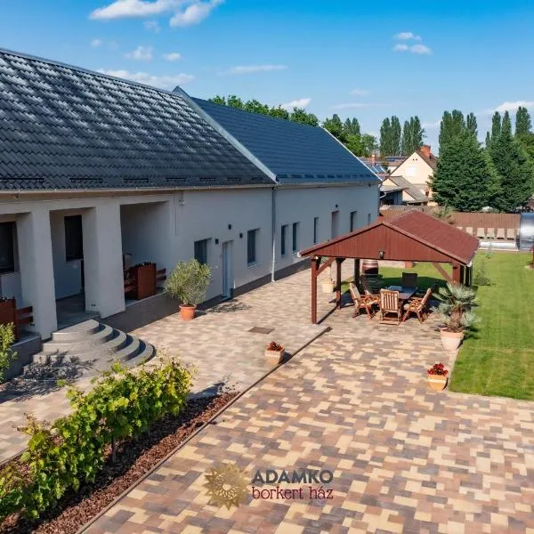 Adamkó Borkert Ház, hotel em Villány