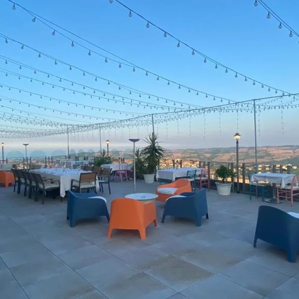 페르모에 위치한 호텔 Hotel Astoria