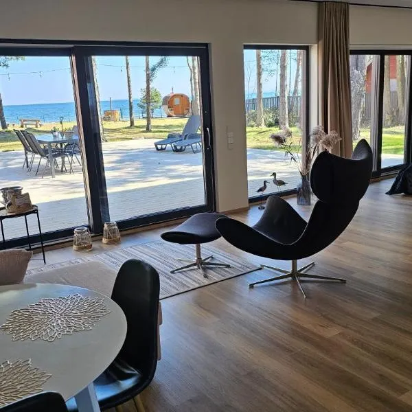 Rannamaja kümblustünni & saunaga, hotel v destinaci Haapse