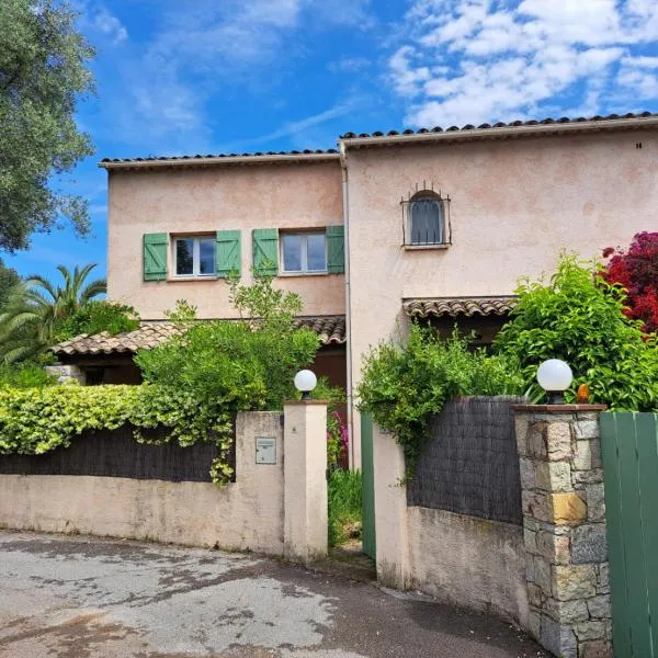 Villa Provençale à Mougins, hotel v destinaci Mougins