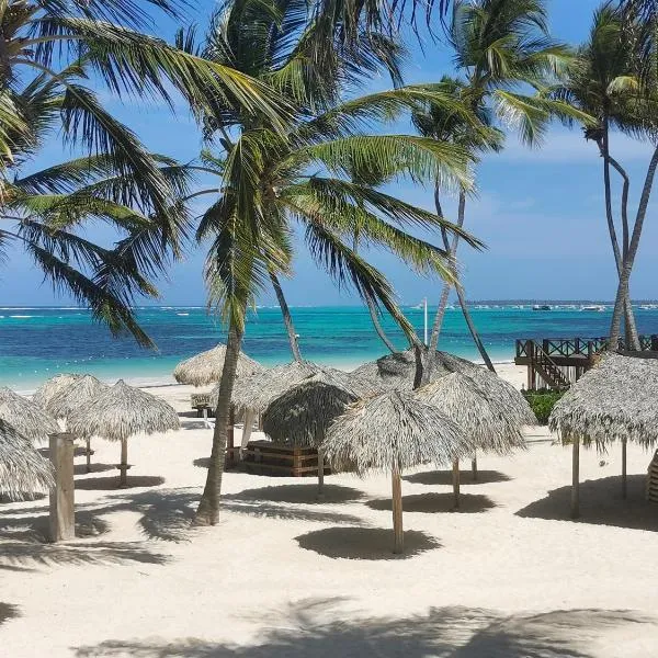 DELUXE VILLAS BAVARO BEACH & SPA - best price for long term vacation rental, viešbutis Punta Kanoje