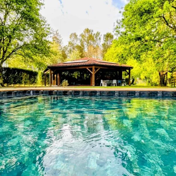 L estanguet maison octogonale en forêt, hotel sa Laluque