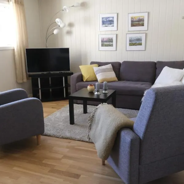 G29 sokkelleilighet sentralt i Tromsø, ca. 50kvm., hotel in Tromsø