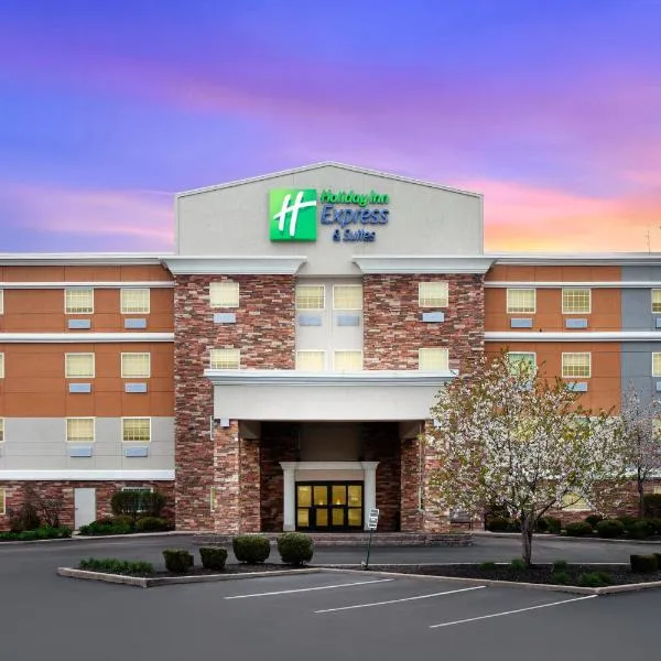 Holiday Inn Express & Suites Carmel North – Westfield, an IHG Hotel, hotell i Carmel