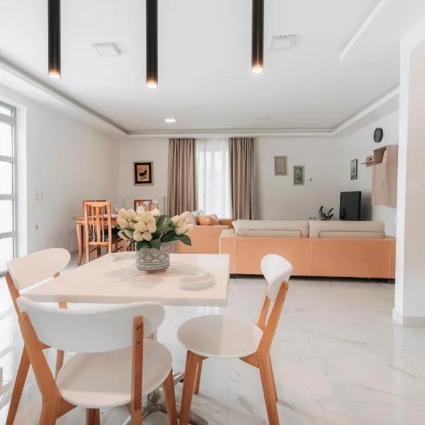 Zante Luxury Apartment, hotel in Argasi