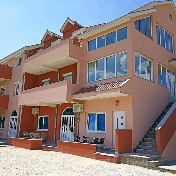 Apartmani Slađo, hotel v destinaci Trebinje
